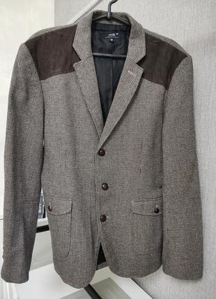 Теплый мужской пиджак со вставками2 фото