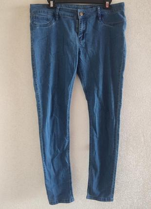 Джинсы