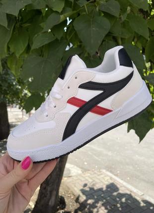 Стильные женские кеды/ базовые кеды осень