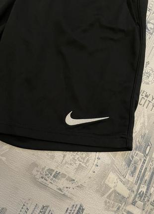 Nike dri-fit чоловічі спортивні/тренувальні шорти2 фото