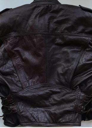 Вінтажна шкіряна куртка-косуха10 фото