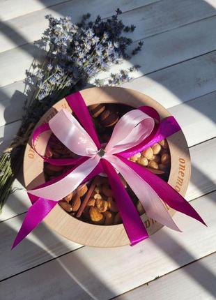 Коробка подарочная, набор "амелия" с орехами,  640грам