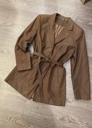 Стильный тренч ветровка