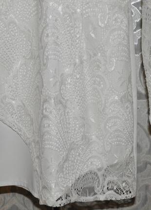 Силуэтное платье с кружевом umenda6 фото
