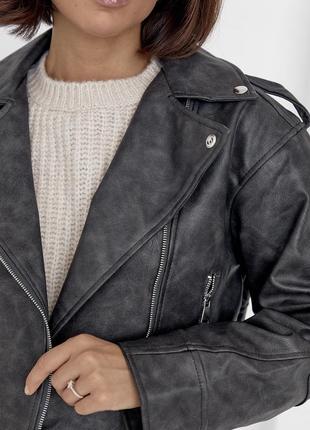 Женская куртка-косуха из кожзама4 фото