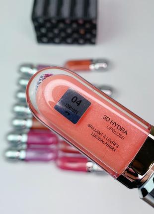 Блиск для губ kiko milano  3d hydra lipgloss 04. блиск 3д кіко мілано. відтінок 042 фото