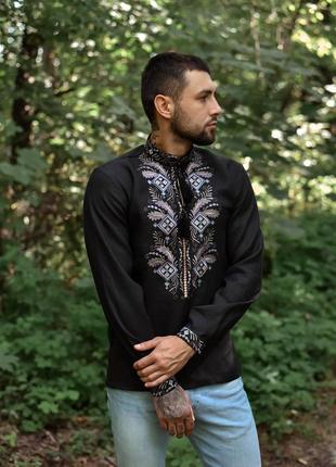 Чоловіча вишита сорочка чорна з льону
