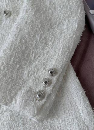 Жакет в стиле diamond-quilted chanel белый твидовый приталенный3 фото