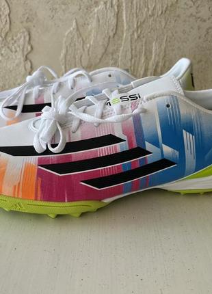 Чоловічі бутси спортивне взуття adidas messi, 43 р. (9 uk), нові!