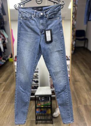 Скинни vero moda denim голубого цвета