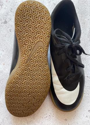 Футзалки  nike