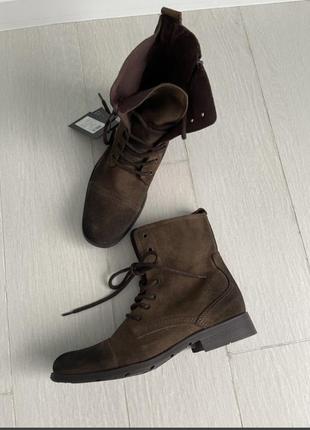 Шикарные демисезонные ботинки из натуральной замши датского бренда selected homme. новые, с биркой.3 фото