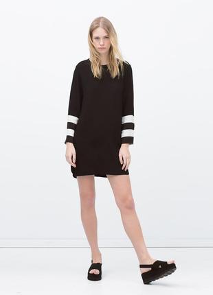Zara прямое черное платье с белыми вставками на рукавах