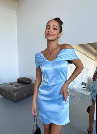 Сатинова корсетна сукня