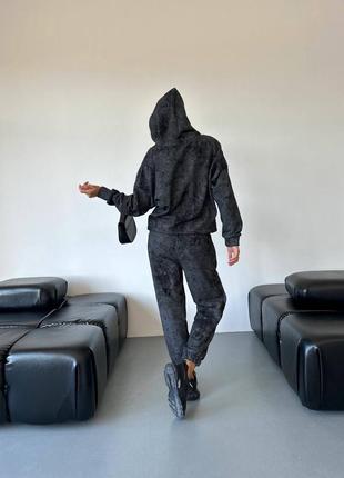 Спортивный костюм тай-дай с джоггерами10 фото