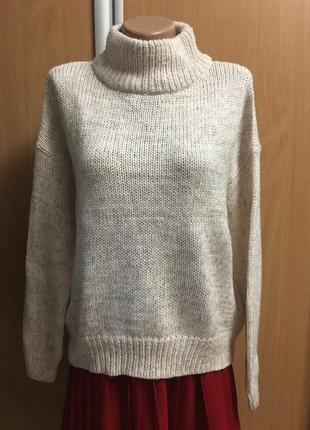 Свитер с горлом