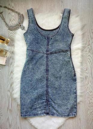 Блакитне джинсове секс-плаття міні варенка зі шлейками вирізом ззаду в обтягнення3 фото