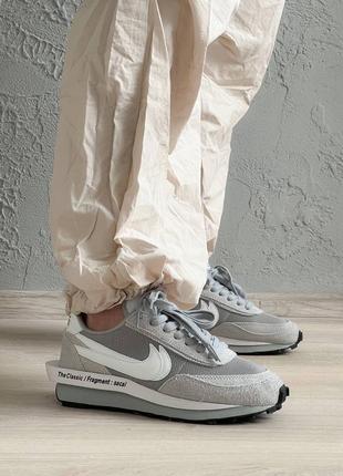 Кроссовки nike sacai grey3 фото