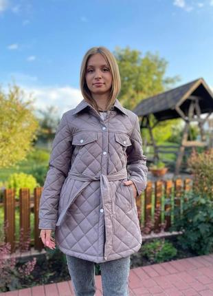Жіноча стьогана куртка сорочка сіра