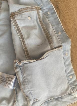 Стильная джинсовая куртка нежно голубая6 фото