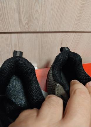 Сверхпрочные кроссовки с металлическими носками в середине5 фото
