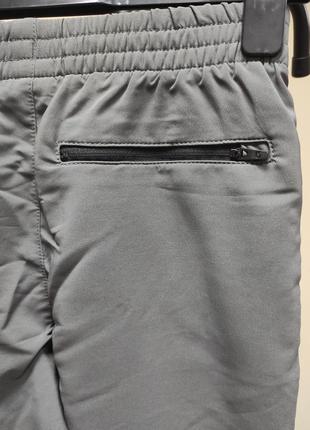Щільні вологозахисні штани 9-10 років gap8 фото
