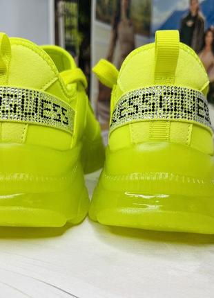 Кроссовки guess