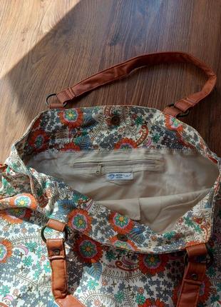 Кожаная сумка с цветами3 фото