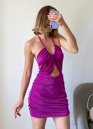 Фіолетова сукня із вирізом на талії4 фото