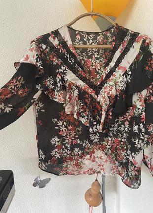 Ніжна кофта від zara