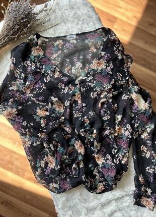 Блуза жіноча