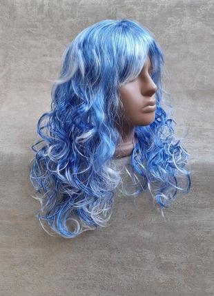 Парик синий с белим карнавальный с длинными волосами3 фото