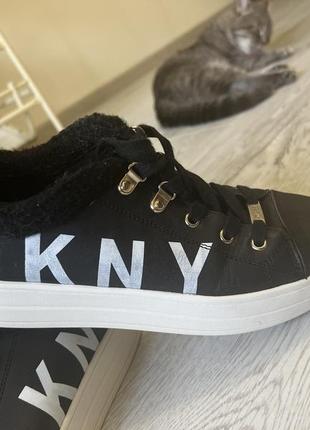 Кожаные кеды dkny