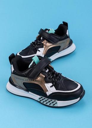 Кросівки для дівчаток