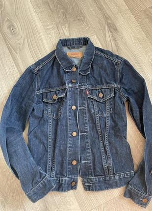 Джинсова куртка levi’s