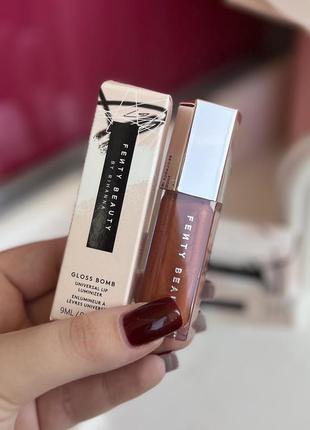 Блиск для губ fenty beauty by rihanna gloss bomb universal lip luminizer fenty glow оригінал