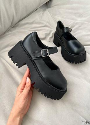 Черные кожаные туфли с ремешком на толстой грубой высокой подошве платформе9 фото