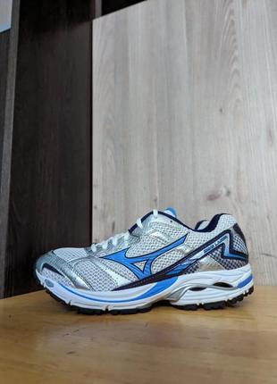 Mizuno wave laser - беговые кроссовки