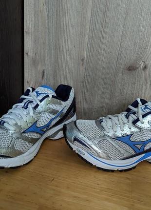 Mizuno wave laser - беговые кроссовки2 фото