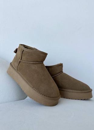 Ultra mini uggs короткі угги з натуральної замші🤎 на високій підошві)5 фото