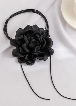 Трендовый чокер цветок, черный цветок на шею, черная роза на шею, чокер роза