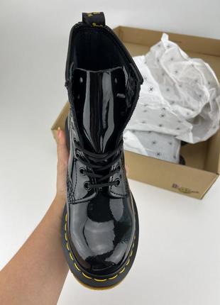 Ботинки dr. martens 1460 black patent lamper 11821011 черные лаковые, оригинальные ботинки др мартенс4 фото