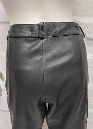 Heine оригинальные моделирующие брюки из кожи с замжей и трикотажными вставками8 фото