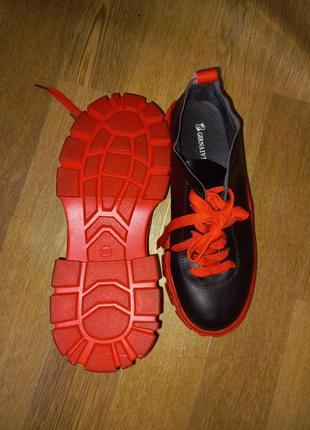Туфли, лоферы, кроссовки2 фото