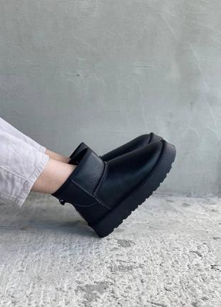 Жіночі шкіряні уггі