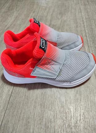Детские кроссовки decathlon р.33