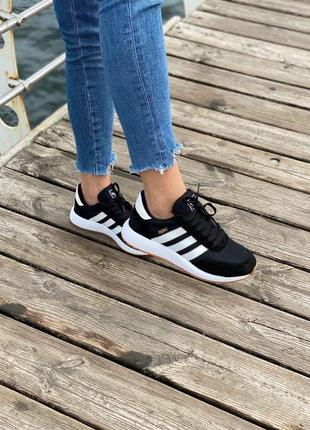 Женские кроссовки  adidas iniki black white 77 фото