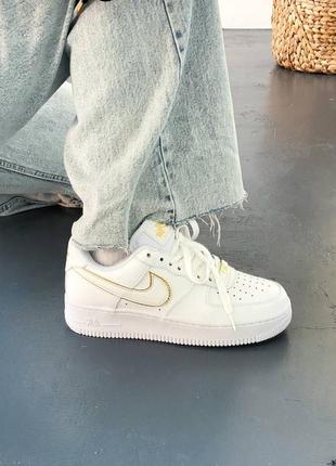 Кроссовки nike air force 1 gold2 фото