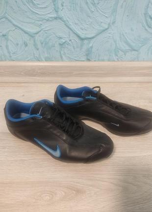 Nike -кросівки для спорту .3 фото