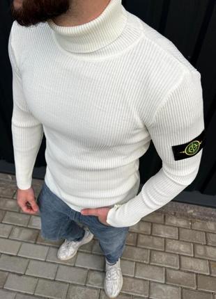 Свитер мужской белый stone island